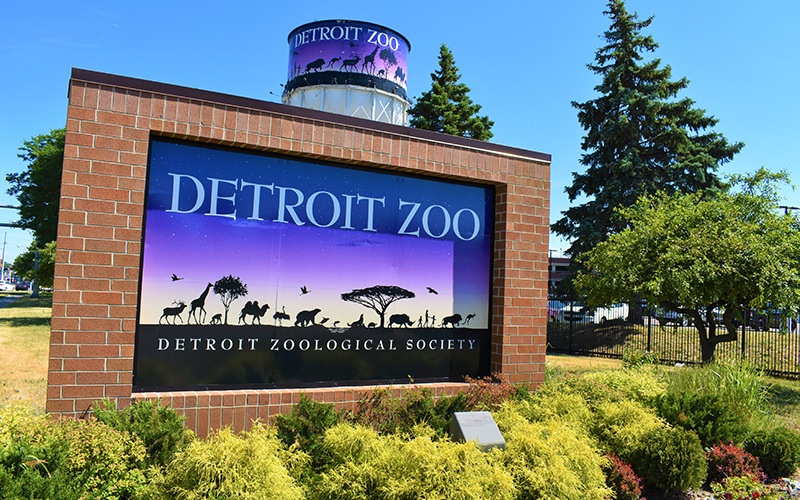 Detroit Zoo sign